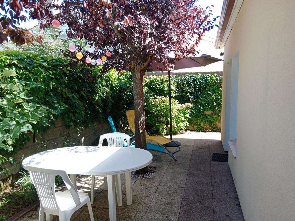 Villa Les Rosiers Challans Exterior foto