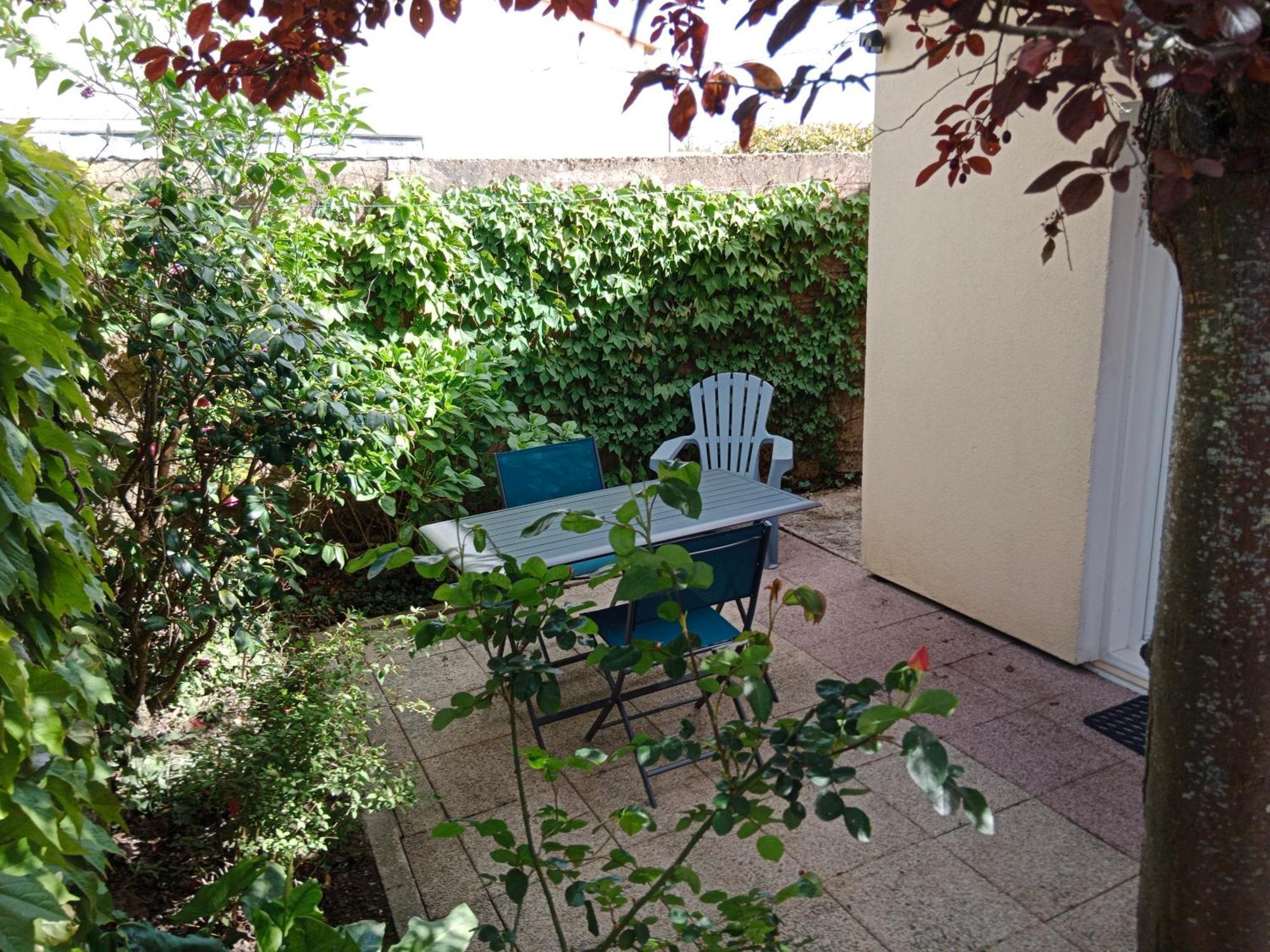 Villa Les Rosiers Challans Exterior foto