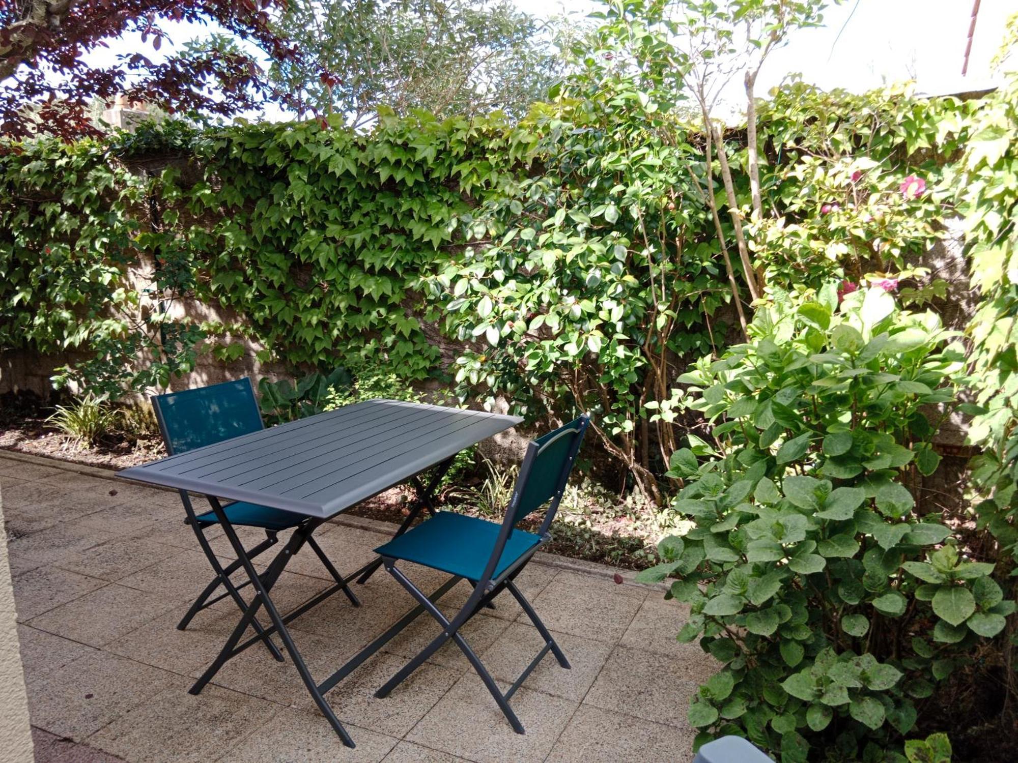 Villa Les Rosiers Challans Exterior foto